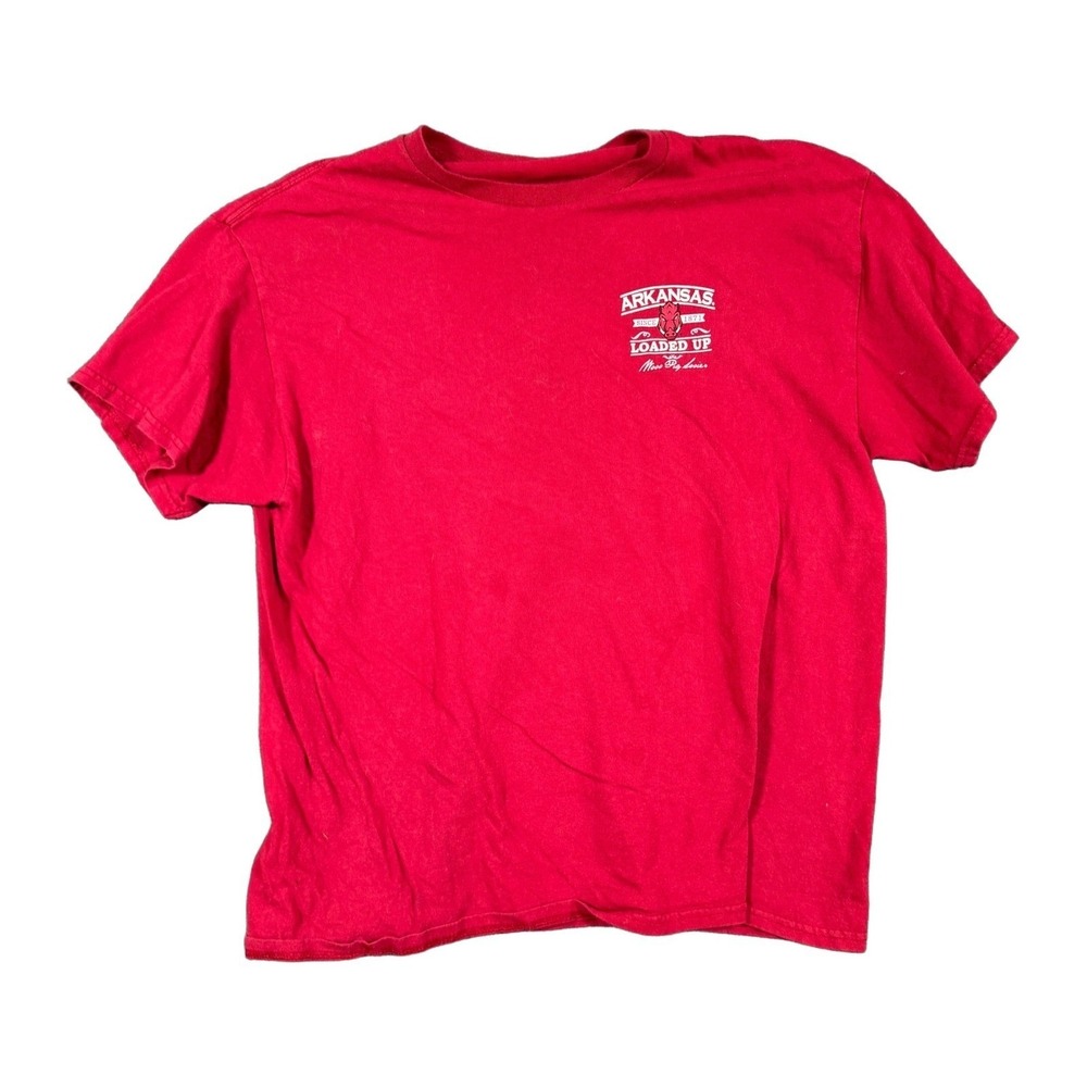Arkansas Razorbacks T-Shirt Mens Large Red Loaded Up Deer Sportsman Graphic Tee